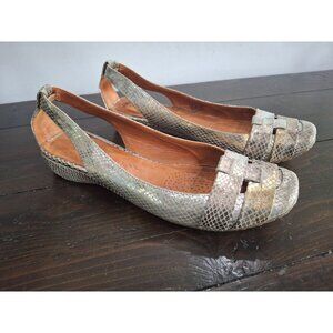 EUC Gentle Souls "Its So Fun" Meatllic Snakeprint Leather Flat Sandal/Sz. 8M